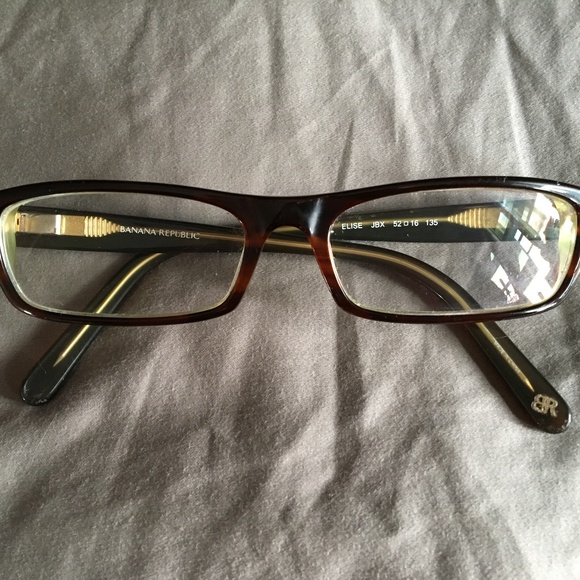 Banana Republic Accessories - Banana Republic Elise glasses in brown/green